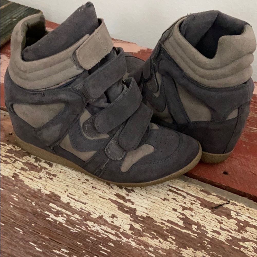 Steve Madden wedges